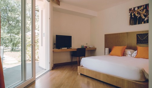 Habitación familiar, vistas al jardín (Superior)