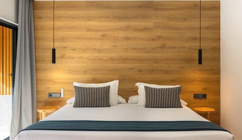 Suite familiar, balcón (2 Adults and 1 Child)