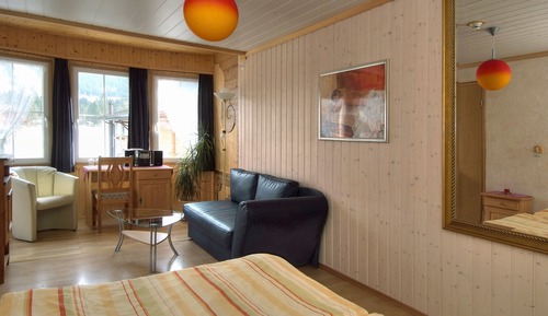 Habitación doble, balcón, vistas a la montaña