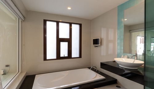 Habitación Grand doble, acceso a la piscina