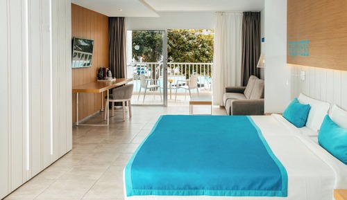 Habitación Deluxe, vistas a la piscina