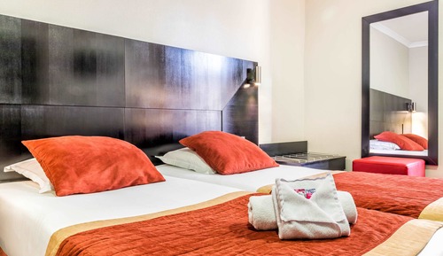Habitación estándar con 1 cama doble o 2 individuales