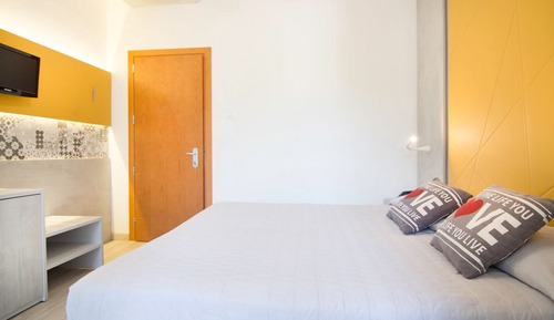 Habitación de diseño doble, 1 habitación, frigorífico, vistas al patio