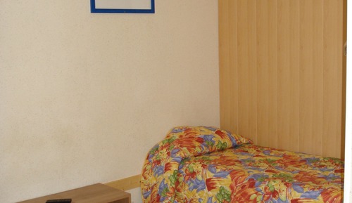 Habitación con 2 camas individuales, 2 camas individuales