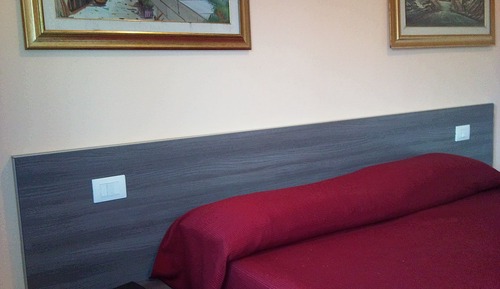 Habitación económica, 1 cama doble, baño privado