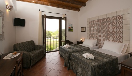 Habitación con 2 camas individuales