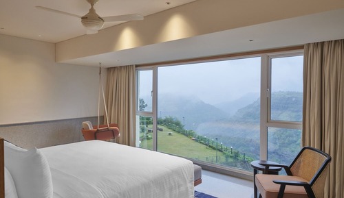 Kune Falls Suite