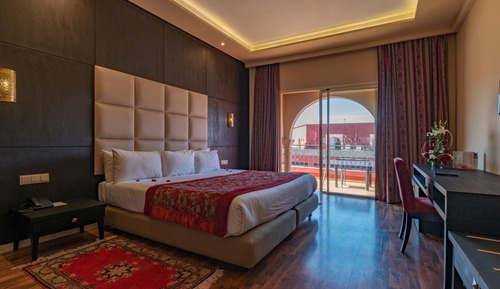 Suite clásica, 1 cama de matrimonio con sofá cama, no fumadores