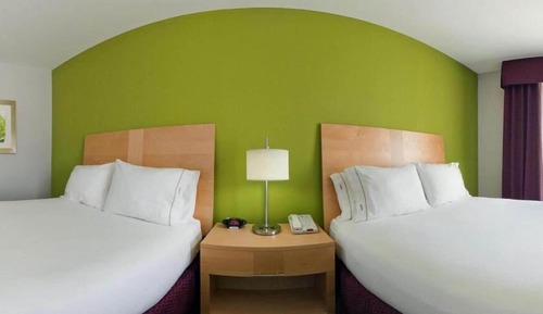 Habitación estándar, 2 camas de matrimonio, accesible para personas con discapacidad (Mobility Tub)