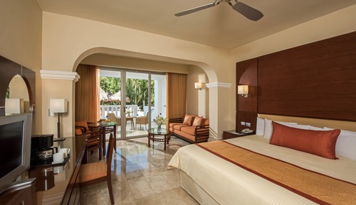 Deluxe Room, Pool Access (Pool View)