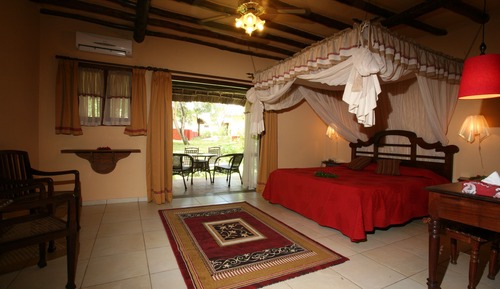 Habitación superior, vistas al jardín