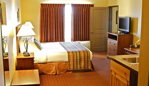 Suite familiar (1 King and 2 Bunk Beds)