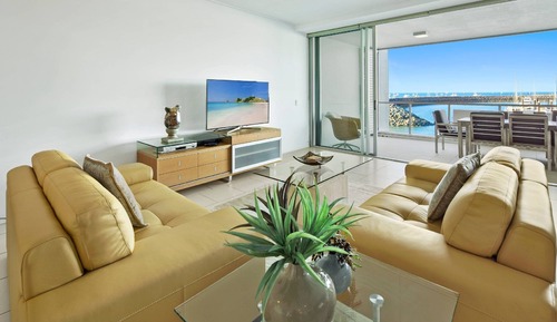 2 Bedroom 2 Bathroom Waterfront Loft Penthouse