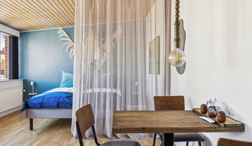 Apartamento, en edificio anexo