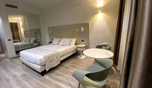 Habitación Deluxe, 1 cama de matrimonio, bañera de hidromasaje