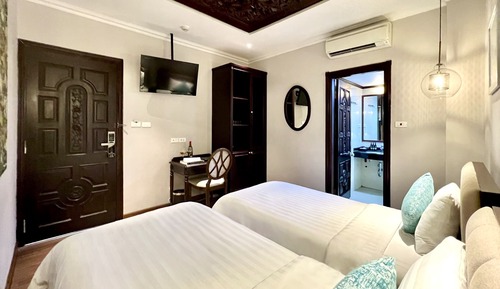Habitación superior con 1 cama doble o 2 individuales