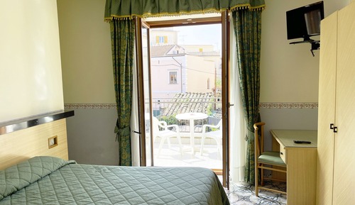 Classic Triple Room