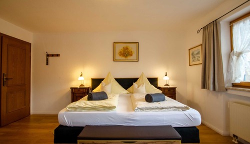 Habitación estándar con 1 cama doble o 2 individuales