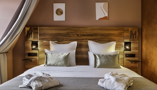 Suite, 1 cama de matrimonio grande, no fumadores (Twin bed on request;with Sofabed)