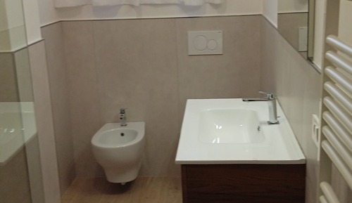 Habitación básica, baño compartido