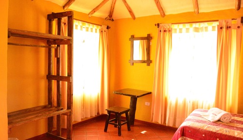 Habitación con 2 camas individuales