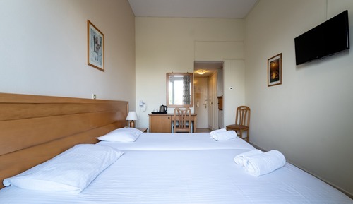Habitación Confort doble, 2 camas individuales, vistas al complejo turístico
