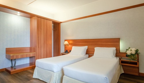 Habitación estándar con 1 cama doble o 2 individuales