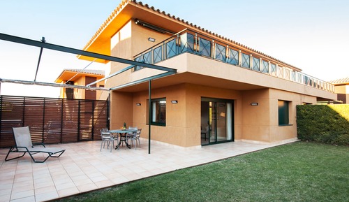 Apartamento, vistas al jardín