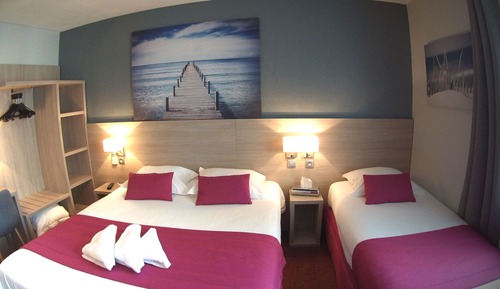 Habitación familiar, balcón