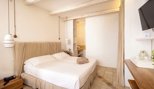 Habitación Confort, 1 cama doble o 2 individuales, planta baja
