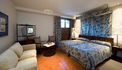 Habitación superior con 2 camas individuales