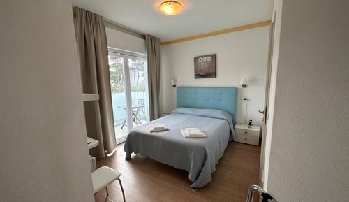 Habitación con 1 cama doble o 2 individuales (Balcone)
