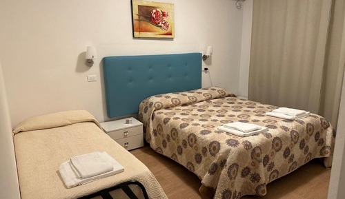 Habitación con 1 cama doble o 2 individuales (extra letto/bed)