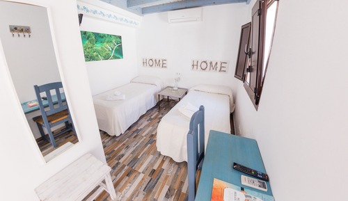 Habitación con 1 cama doble o 2 individuales