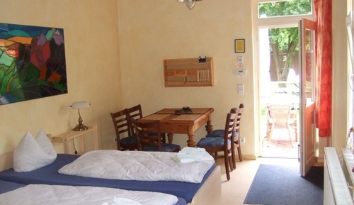 Apartamento familiar, 2 habitaciones, no fumadores, vistas al patio