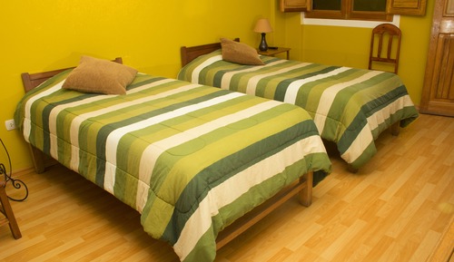 Habitación con 2 camas individuales
