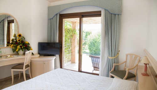 Double Cottage