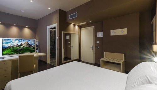 Habitación familiar (2 Adults + 2 Children)