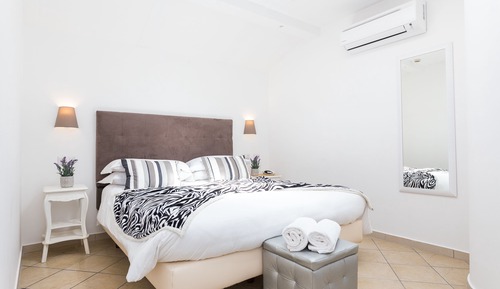 Suite (Attic)
