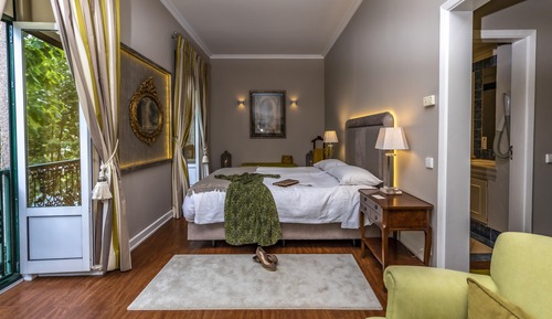 Habitación doble superior, 1 cama de matrimonio, no fumadores, baño privado