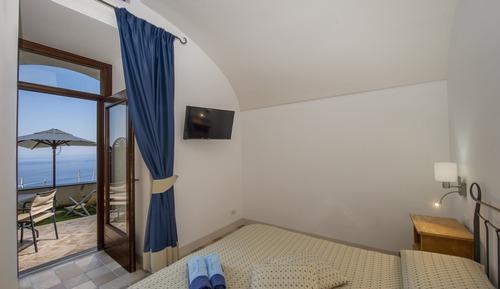 Habitación doble superior, 1 cama de matrimonio, terraza, vistas al mar