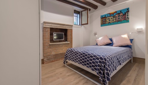 Appartamento al traghetto S.Croce 672/A