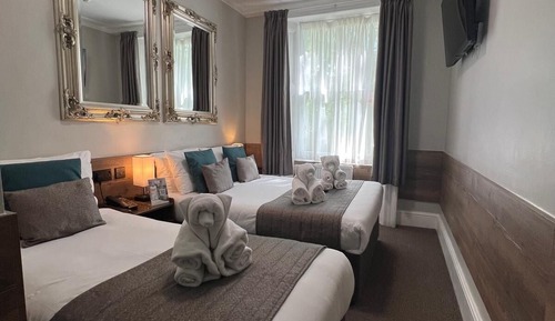 Standard Triple Room with a Garden view, Ensuite
