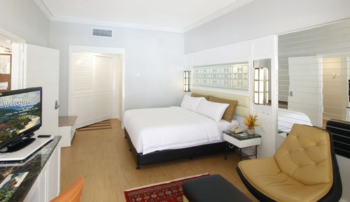 Suite (Prima - Breakfast Included)