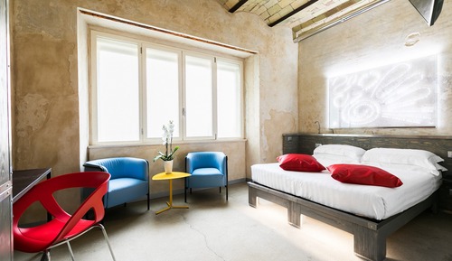 Habitación Confort con 1 cama doble o 2 individuales