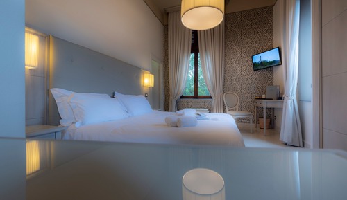 Habitación triple Deluxe, balcón