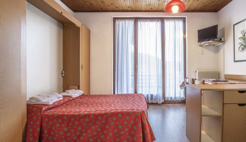 Estudio estándar (2 adults + 2 children)