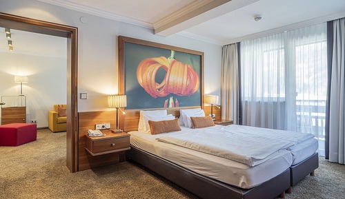 Executive Panorama Suite