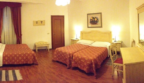 Habitación cuádruple estándar