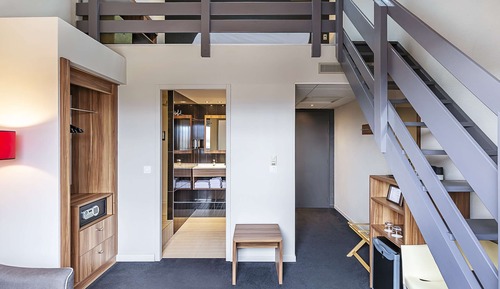Habitación superior, 1 cama de matrimonio, no fumadores, entresuelo